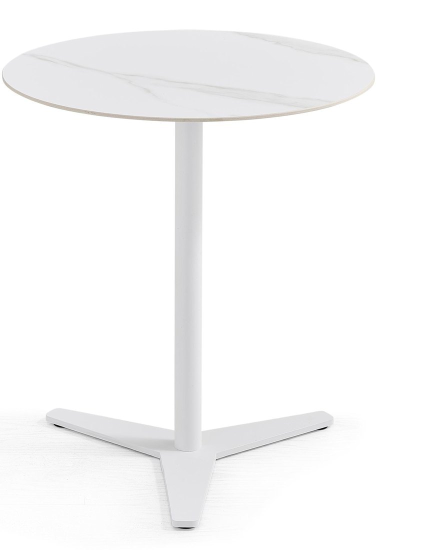Lounge & Tables